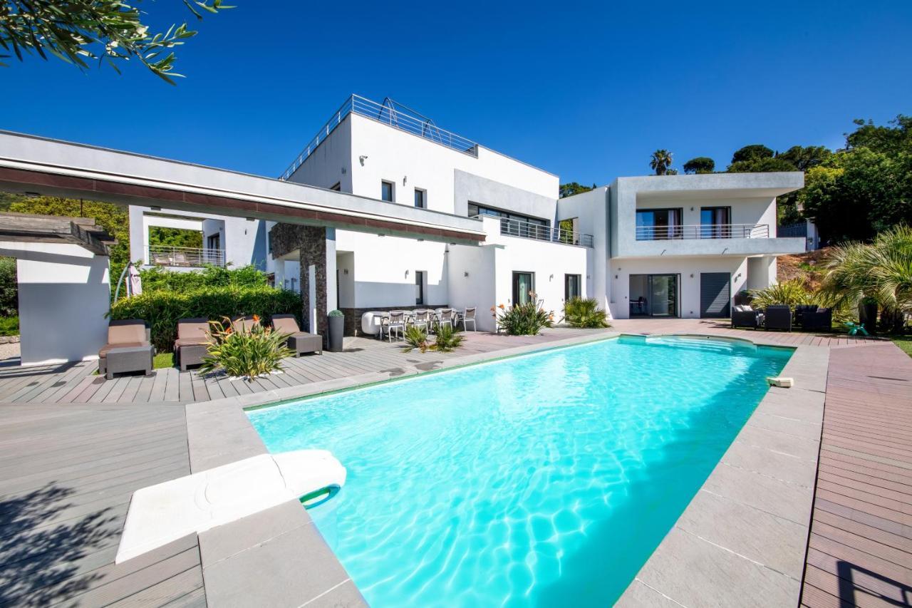 Villa Louancelie B&B Cavalaire-sur-Mer Eksteriør bilde